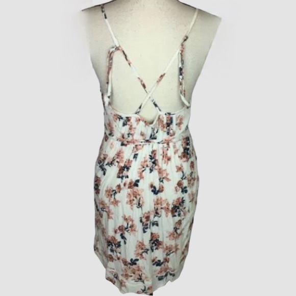 COPY - Beautiful Abercrombie & Fitch Mini Cami Dress Woman’s Petite White Floral - Picture 5 of 8